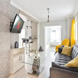 Modern Lifestyle In The Heart Of The Θεσσαλονίκη
